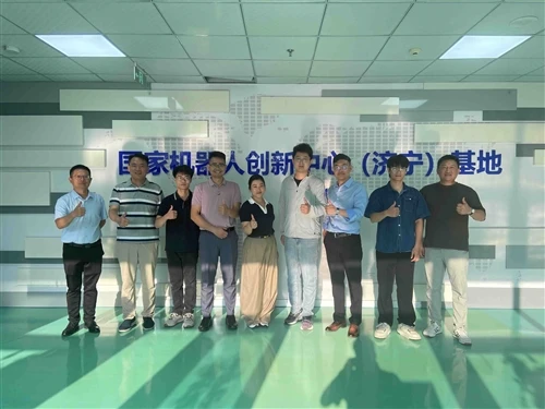 Phái đoàn khách hàng Việt Nam đến thăm Zkseasy để khám phá những cơ hội hợp t...